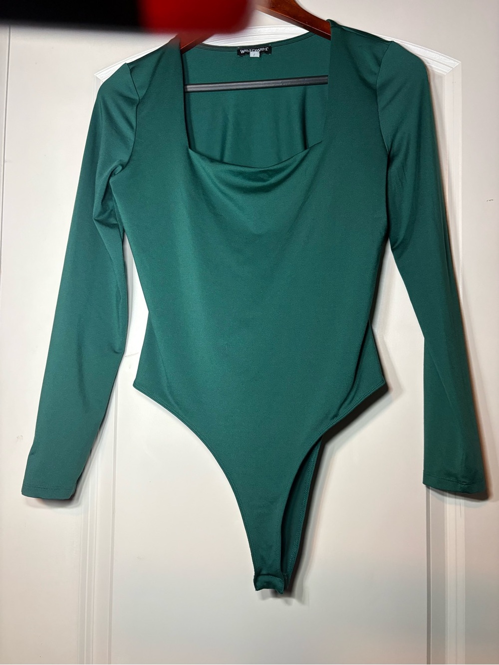Long Sleeve Scoop Neck Bodysuit in Deep Green